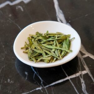 Long Jing, tè verde cinese premium in foglia - Momenteeria Milano